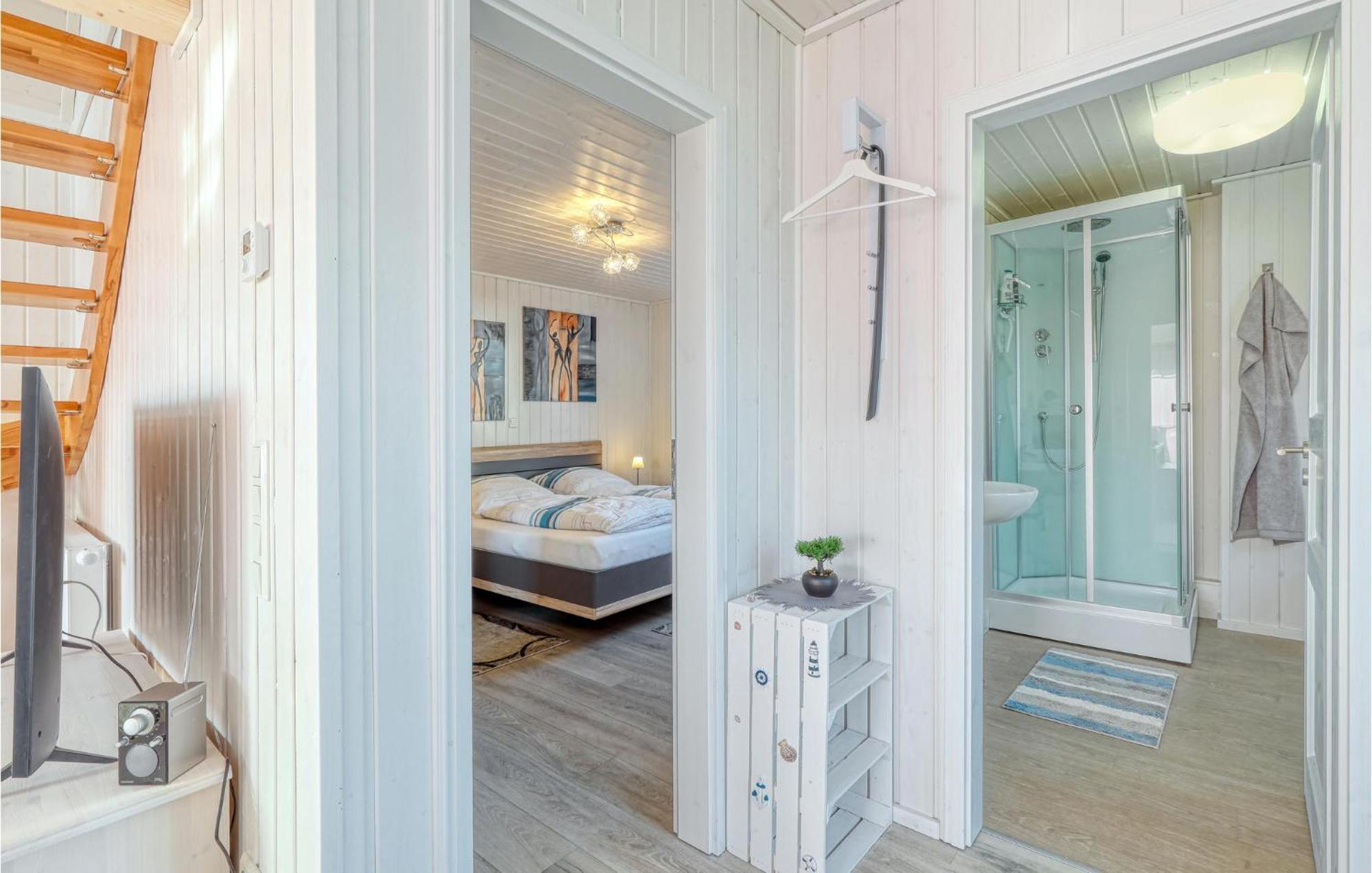 Awesome home in Zerpenschleuse with 2 Bedrooms&WiFi Buitenkant foto